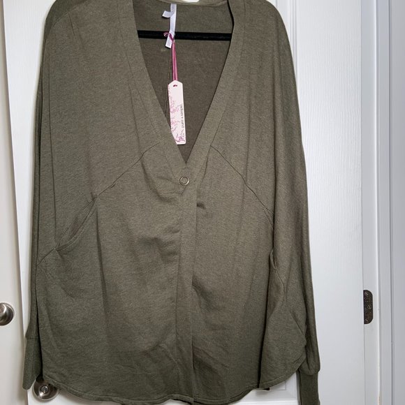 Women's Pure And Simple Bat Wing Loose Button Closure Top Cardigan Size L - Picture 2 of 9